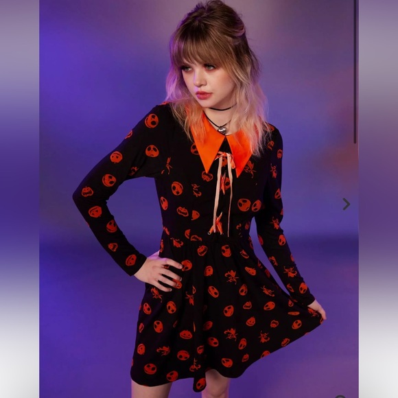 Her Universe Dresses & Skirts - Her Universe The Nightmare Before Christmas Flocked Icons Long-Sleeve Dress